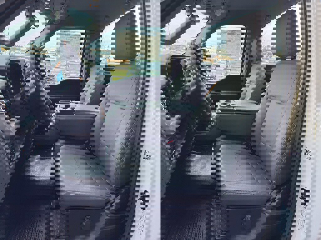 New 2026 Ford F550 4x4 Regular Cab Super Duty image 13