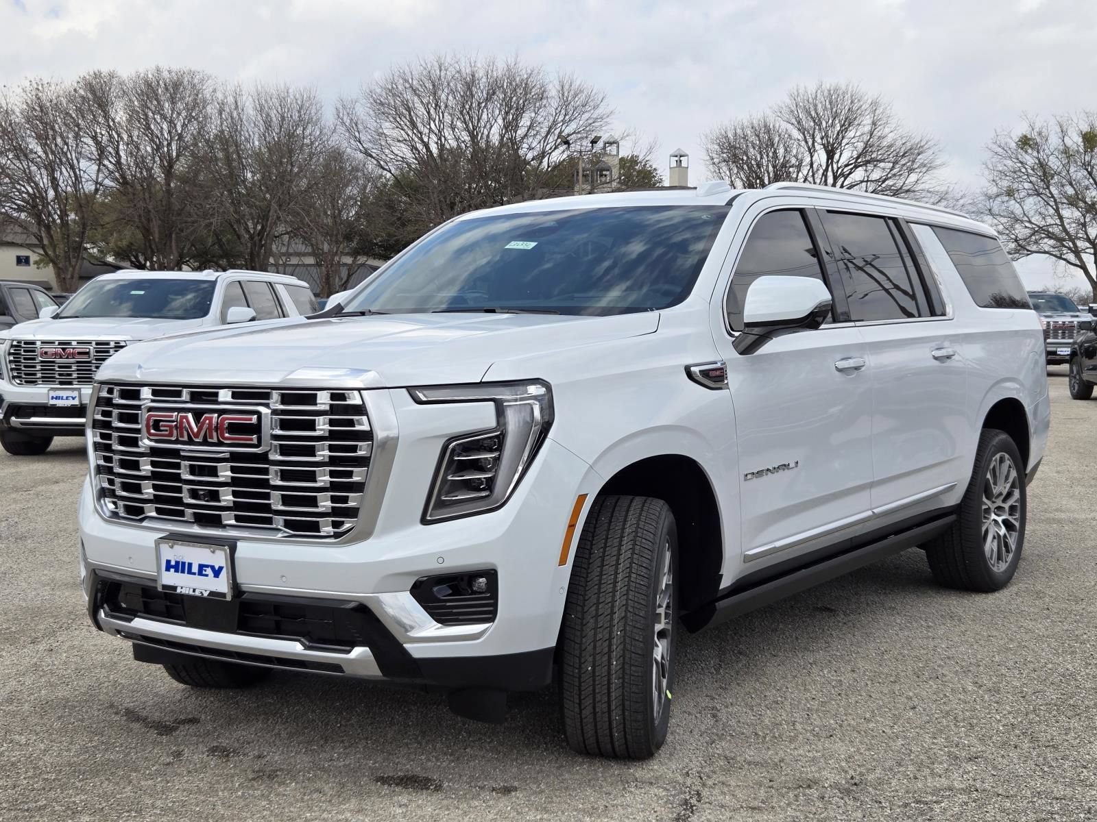 New 2026 GMC Yukon XL Denali w/ Denali Reserve Package RWD image 2