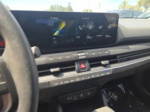 Certified 2025 Kia K4 FWD image 15