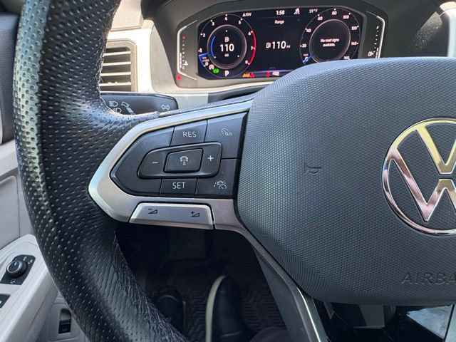 Used 2022 Volkswagen Atlas SEL Premium AWD/4WD image 16