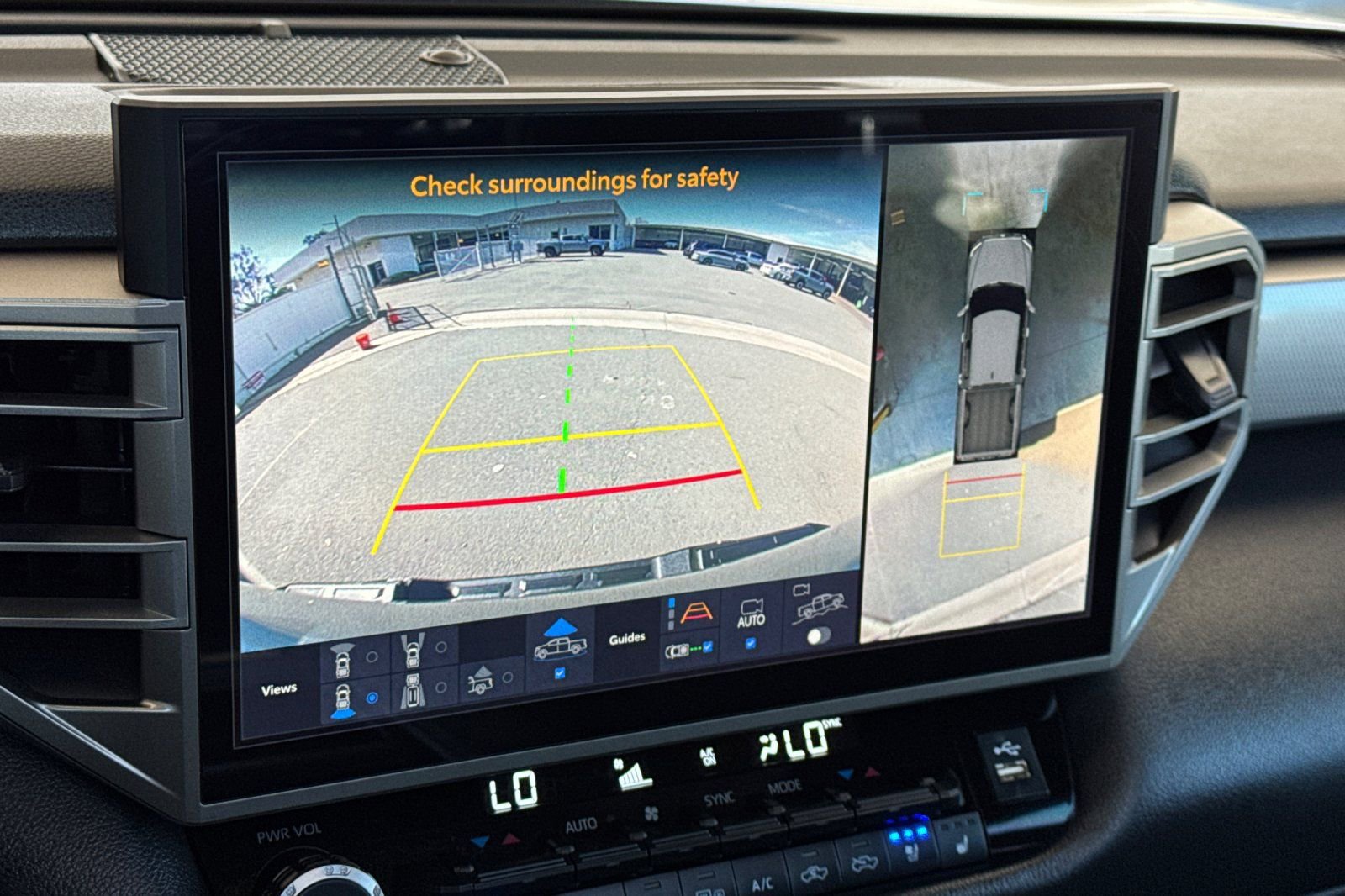 Used 2025 Toyota Tundra Limited image 17