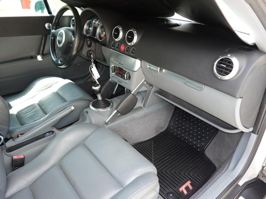 Used 2002 Audi TT 1.8T FWD image 18