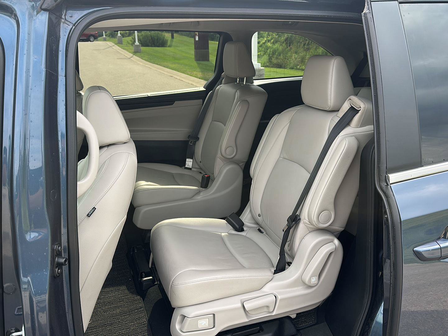 Used 2025 Honda Odyssey EX-L image 23