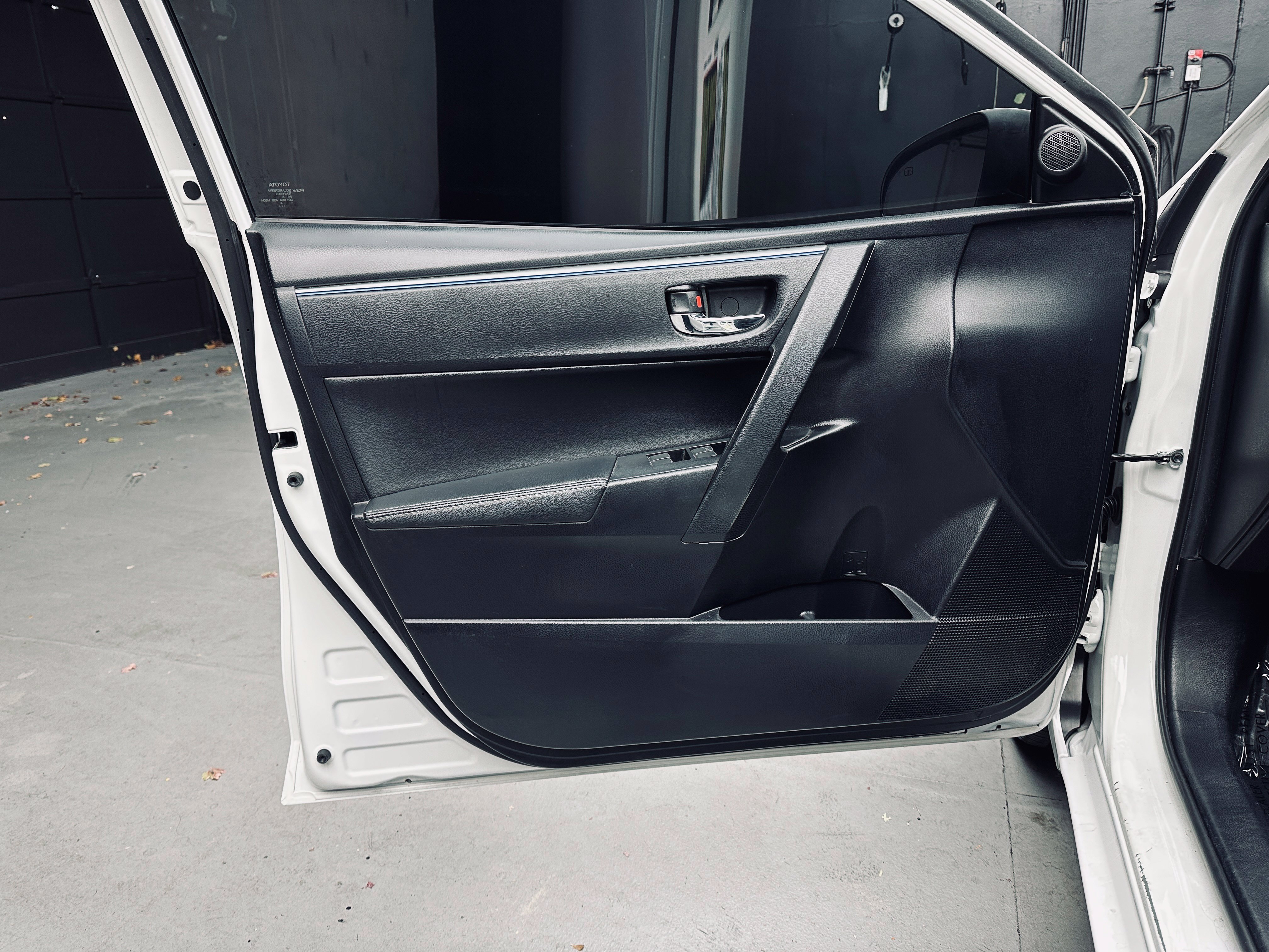 Used 2015 Toyota Corolla S FWD image 22