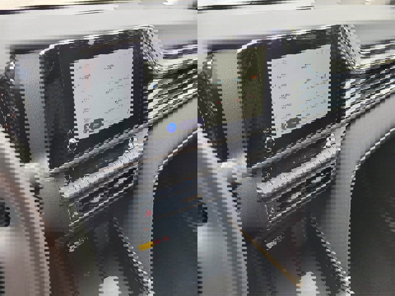 Used 2025 Toyota Camry LE image 24