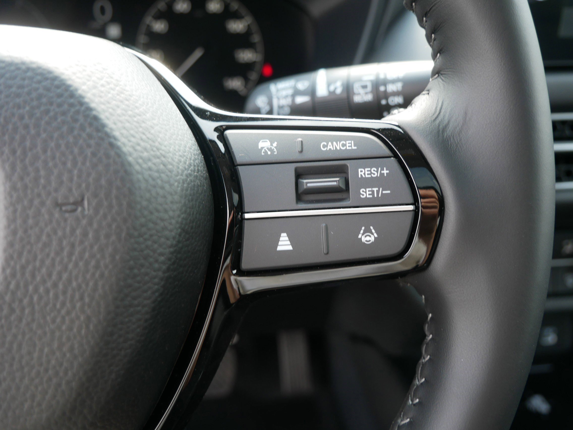 New 2026 Honda HR-V EX-L image 24