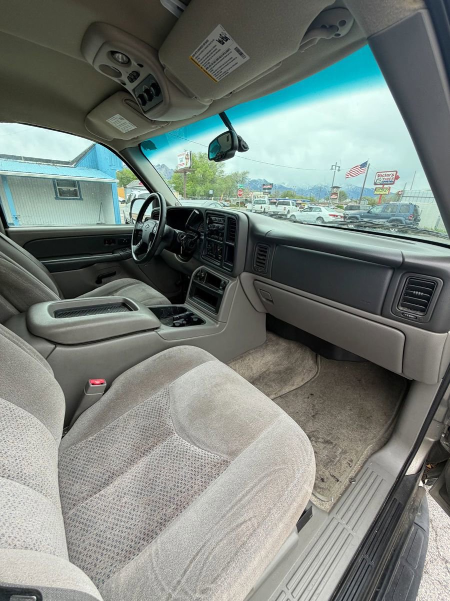 Used 2003 Chevrolet Suburban LS w/ LS Preferred Equipment Group image 15