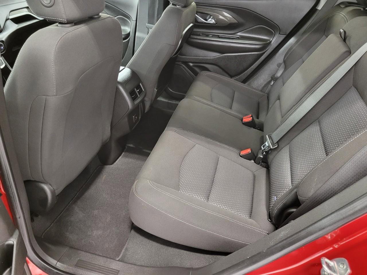 Used 2023 GMC Terrain SLE w/ Driver Convenience Package AWD/4WD image 21