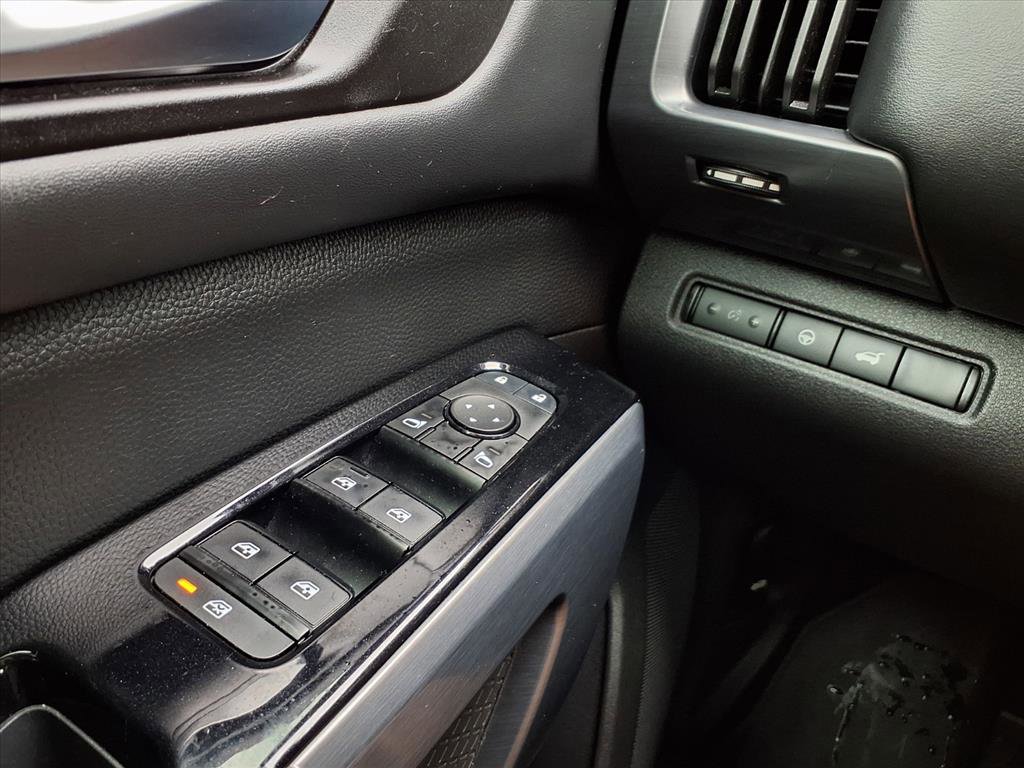 Used 2023 Nissan Pathfinder SL image 24