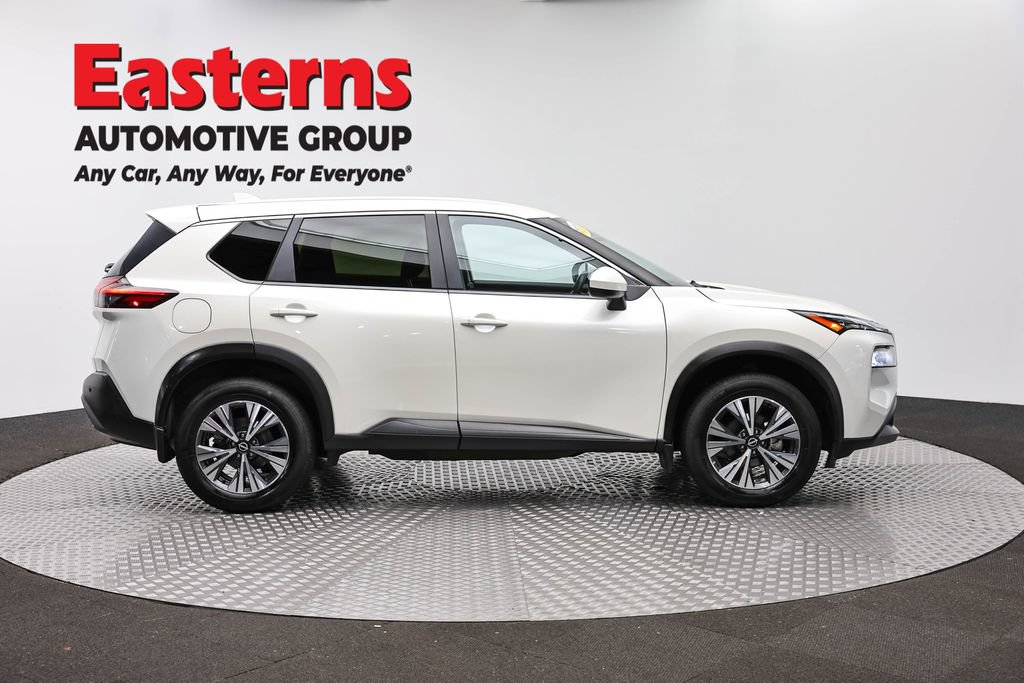 Used 2023 Nissan Rogue SV AWD/4WD image 4