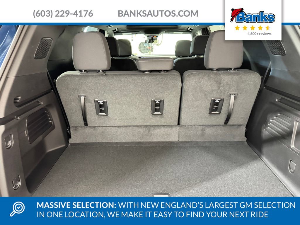New 2026 Chevrolet Traverse LT w/ Sun and Wheel Package image 7