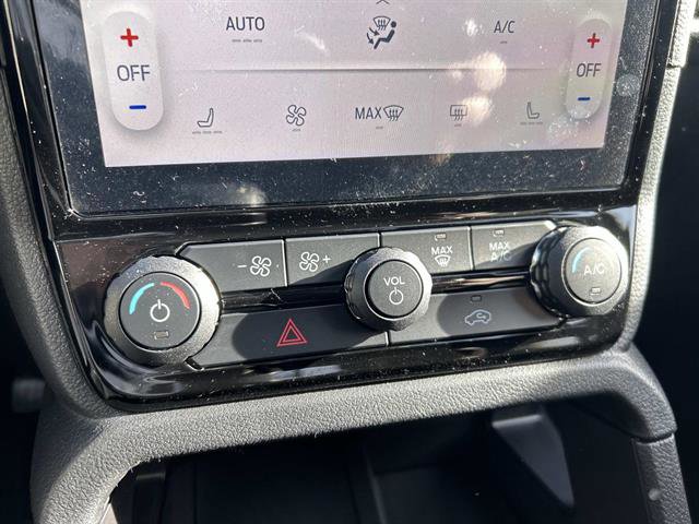 New 2025 Ford Ranger XLT w/ Equipment Group 301A High image 9