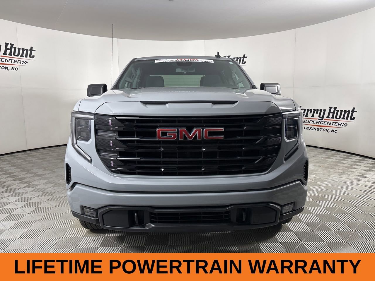 Used 2024 GMC Sierra 1500 Elevation image 3