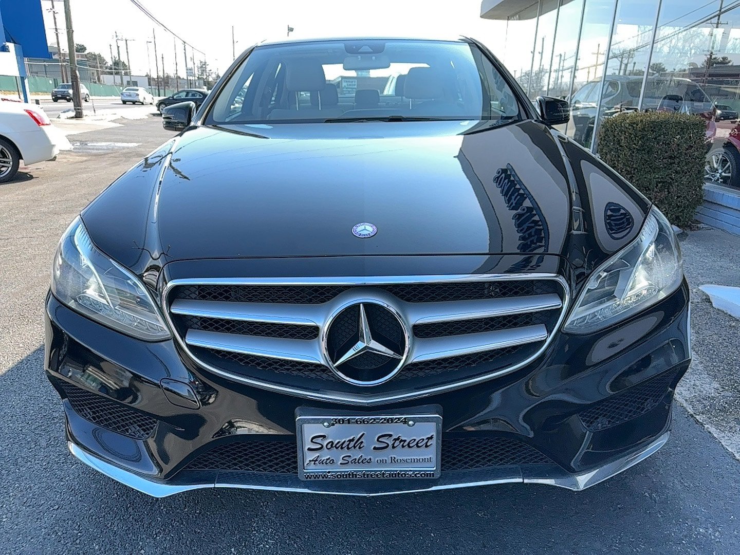 Used 2014 Mercedes-Benz E 350 4MATIC Sedan image 33