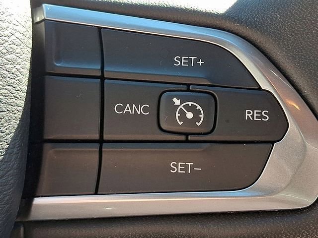 Used 2024 Jeep Compass Latitude image 21