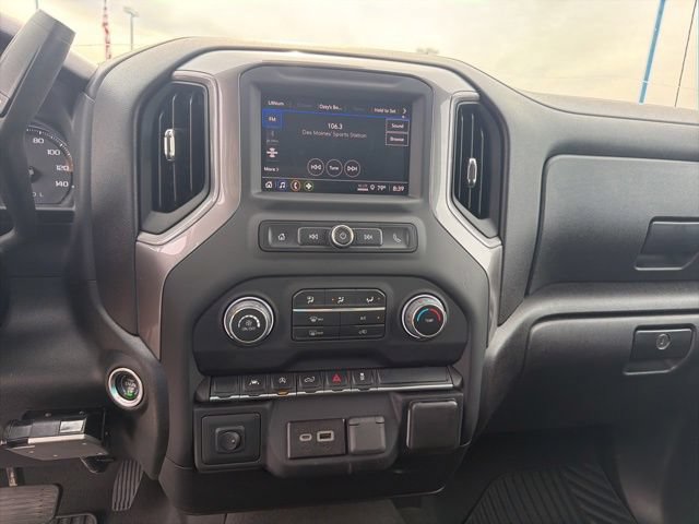 Used 2023 Chevrolet Silverado 1500 Custom AWD/4WD image 32