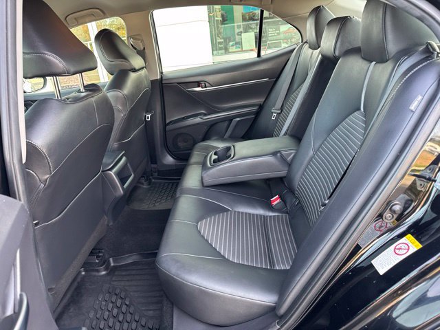 Used 2018 Toyota Camry SE w/ Convenience Package FWD image 20