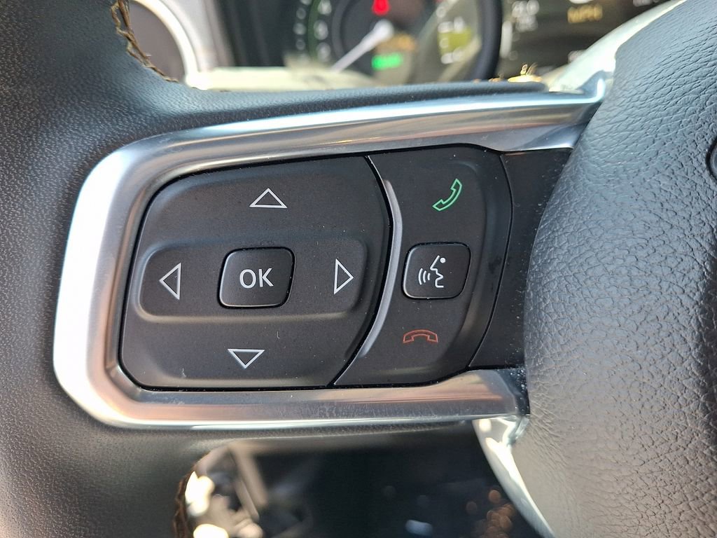 Used 2024 Jeep Wrangler Unlimited Sahara w/ Dual Top Group AWD/4WD image 22