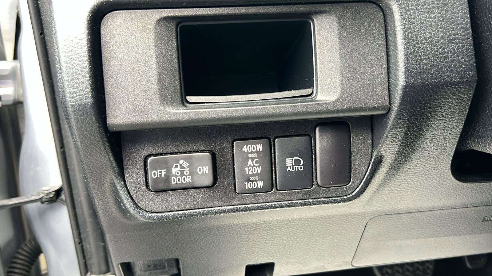 Used 2019 Toyota Tacoma TRD Off-Road image 22