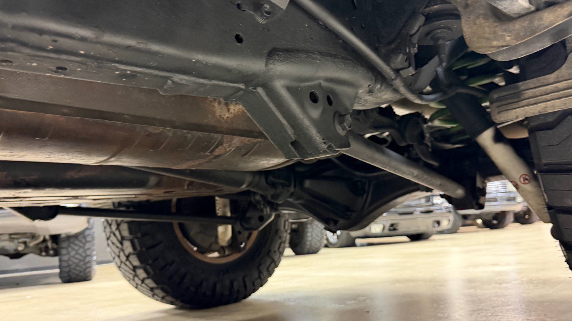 Used 2014 Toyota Land Cruiser AWD/4WD image 32