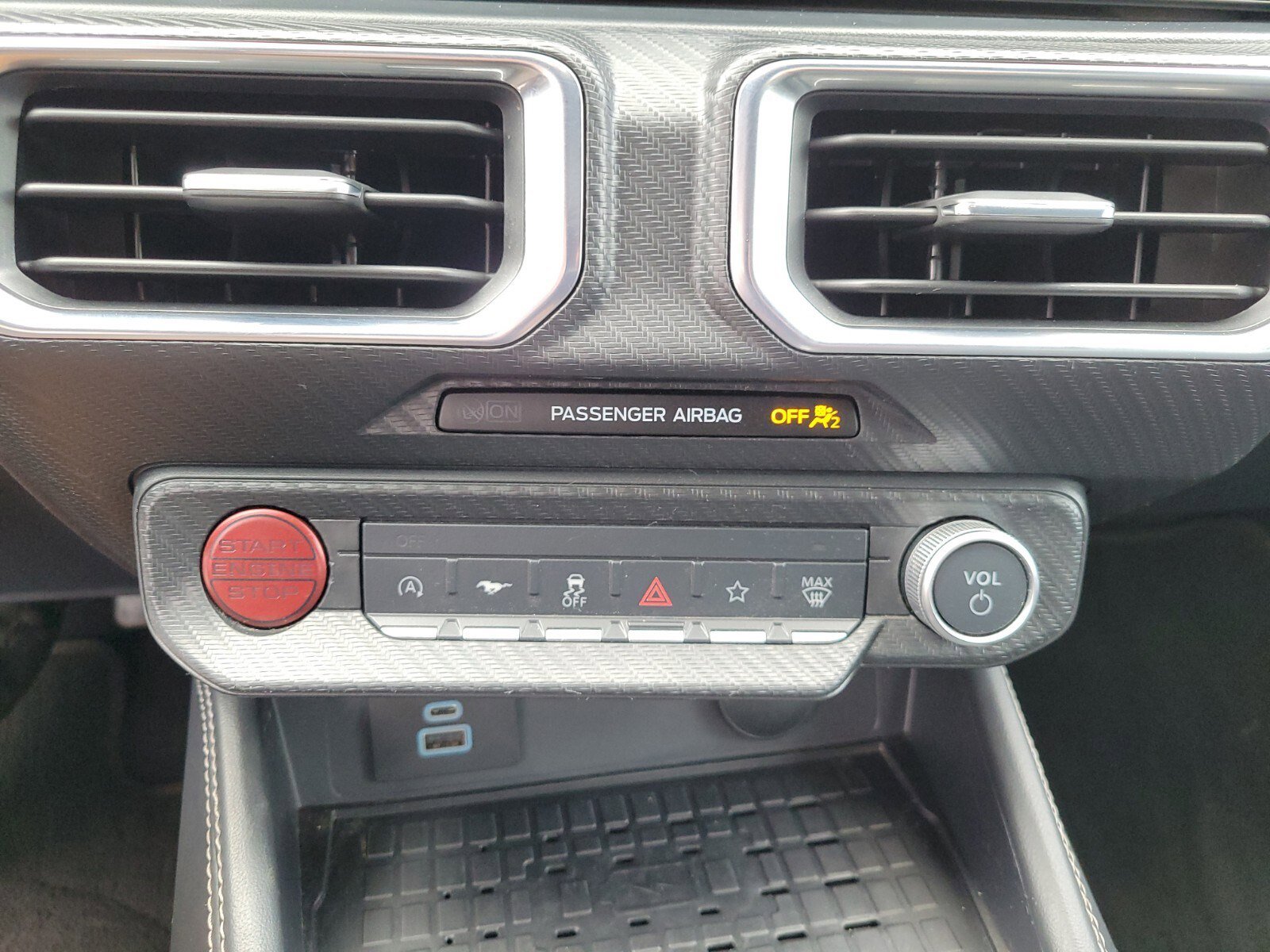 Certified 2024 Ford Mustang Premium image 20
