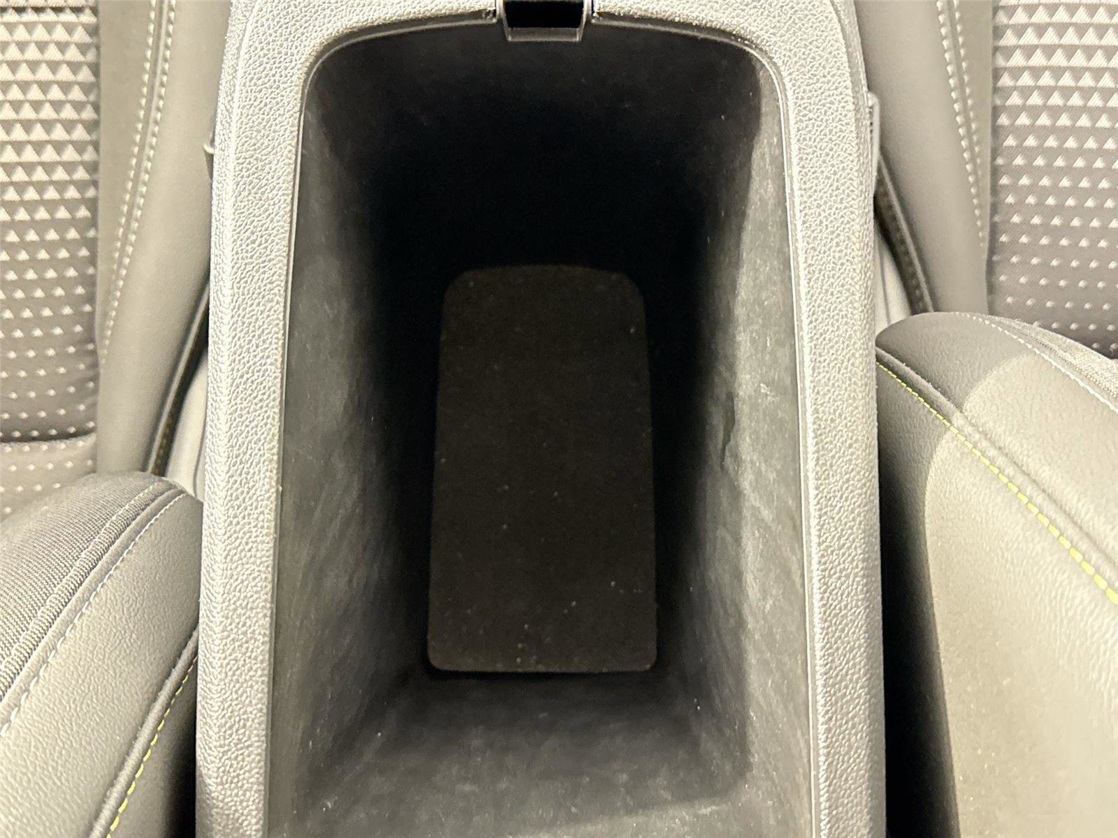 Used 2024 Chevrolet Trax LT w/ Driver Confidence Package FWD image 45