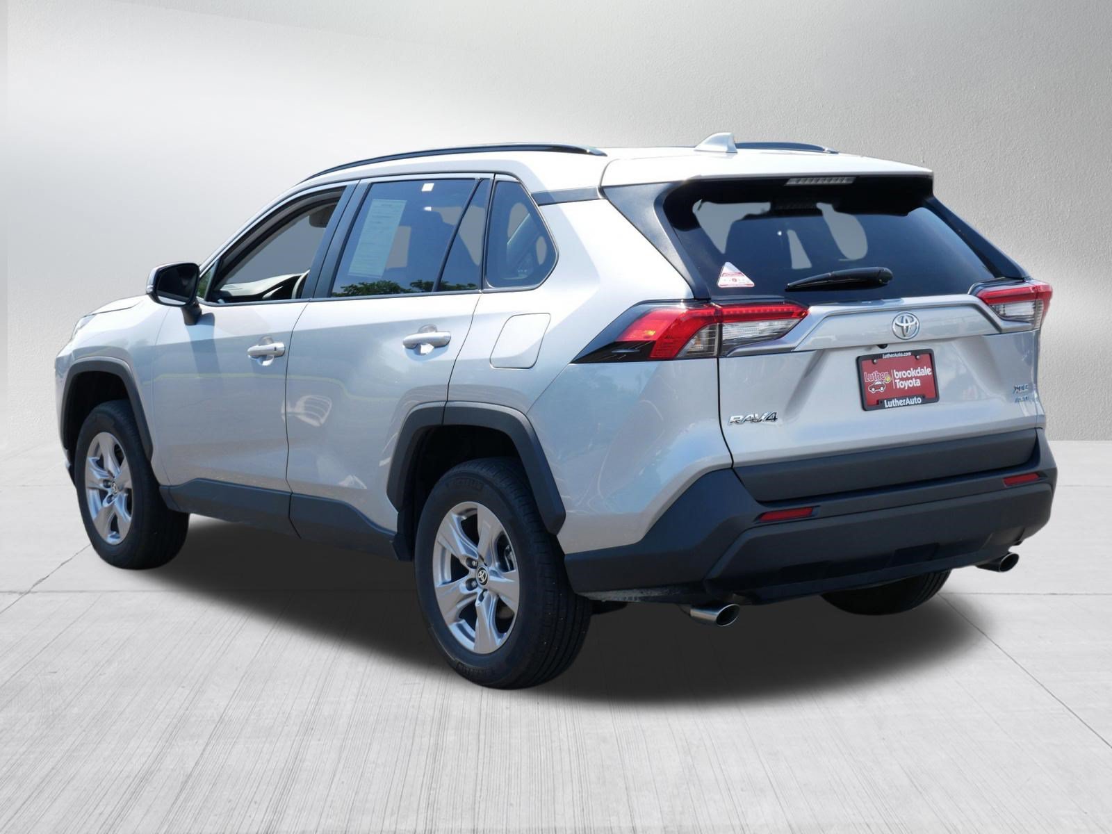 Certified 2025 Toyota RAV4 XLE AWD/4WD image 5