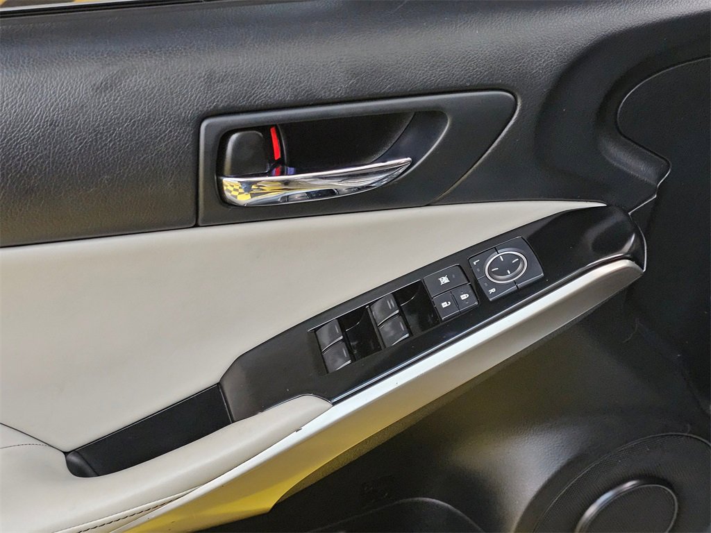 Used 2014 Lexus IS 250 image 23