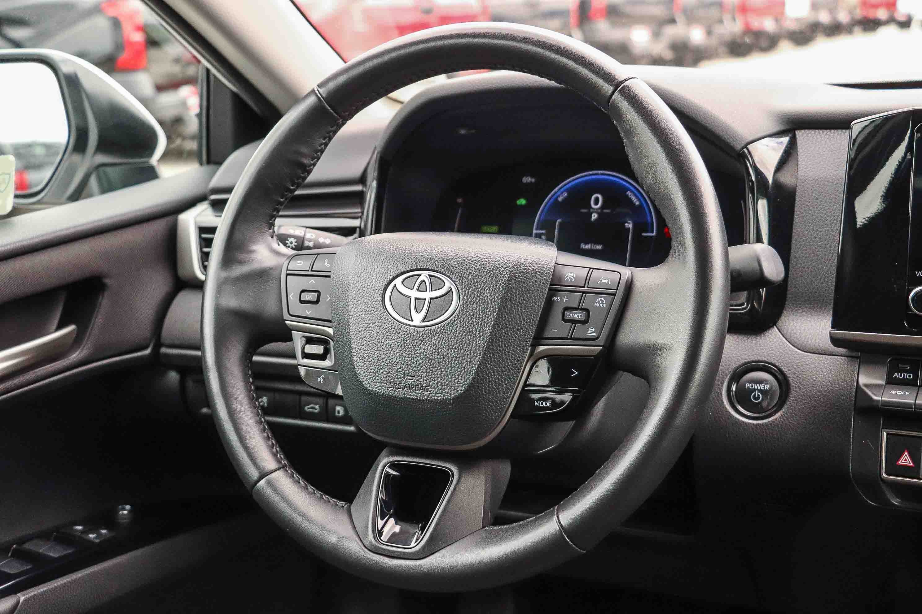 Certified 2025 Toyota Camry SE AWD/4WD image 15