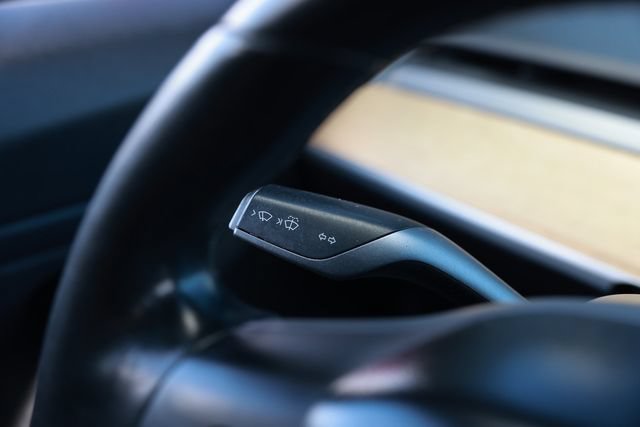 Used 2019 Tesla Model 3 Standard Range RWD image 32
