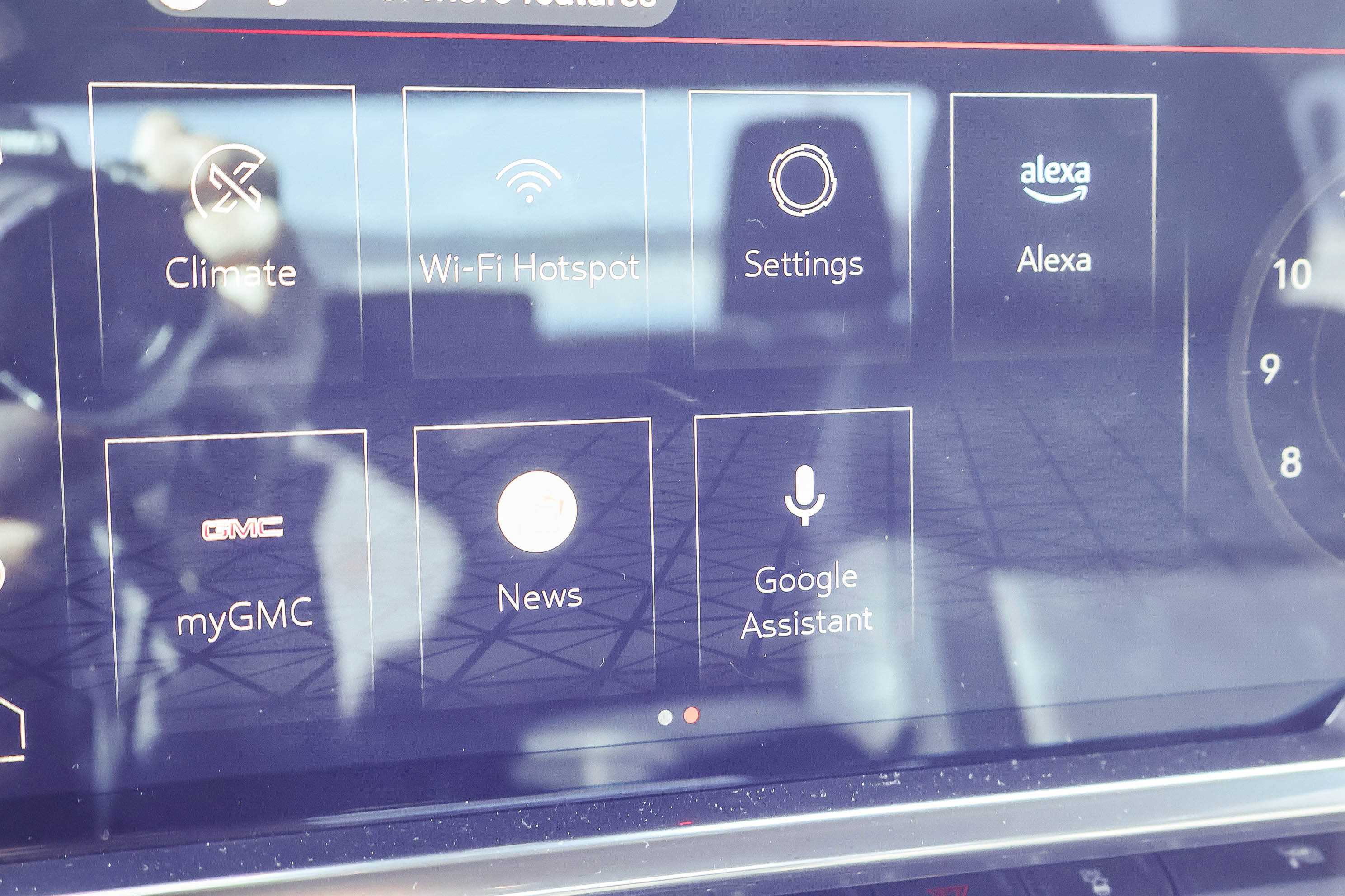 Certified 2025 GMC Sierra 1500 SLT image 5