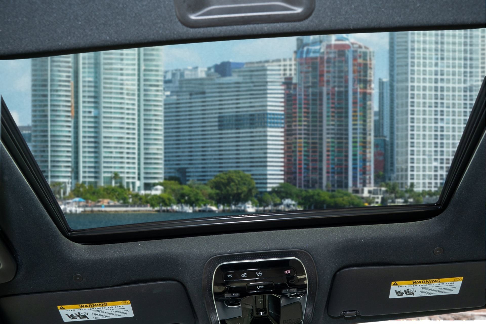 Used 2025 Mercedes-Benz C 300 4MATIC Sedan image 20