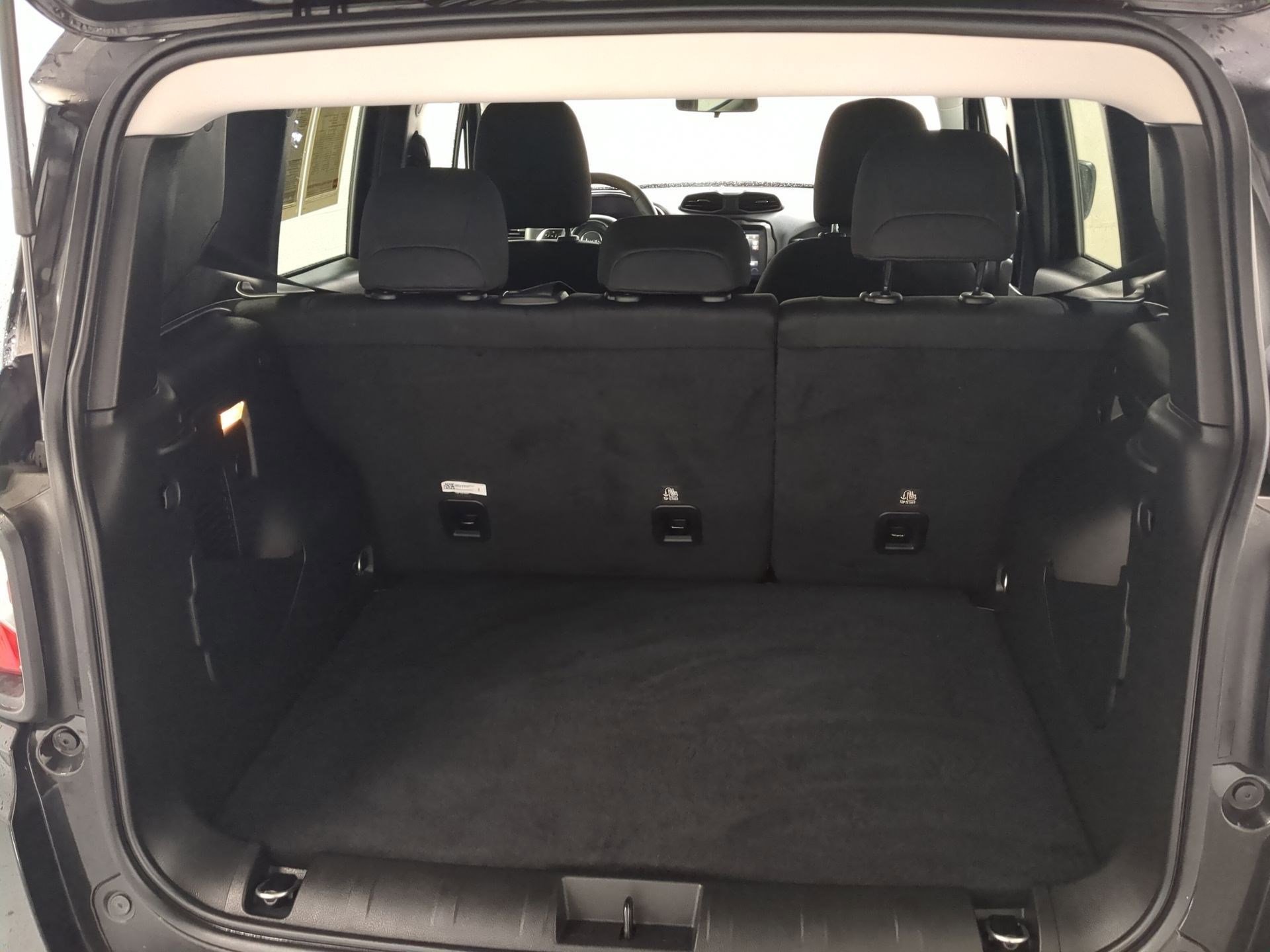 Certified 2023 Jeep Renegade Latitude image 20