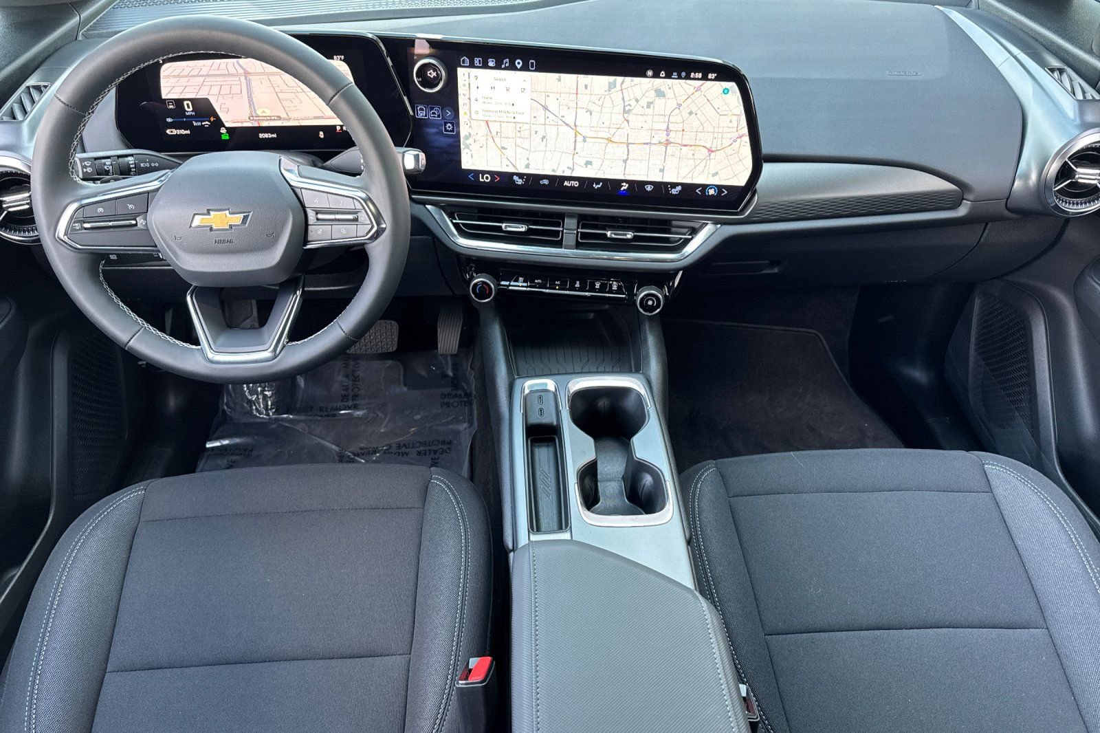 Used 2026 Chevrolet Equinox EV LT w/ Comfort Package image 16