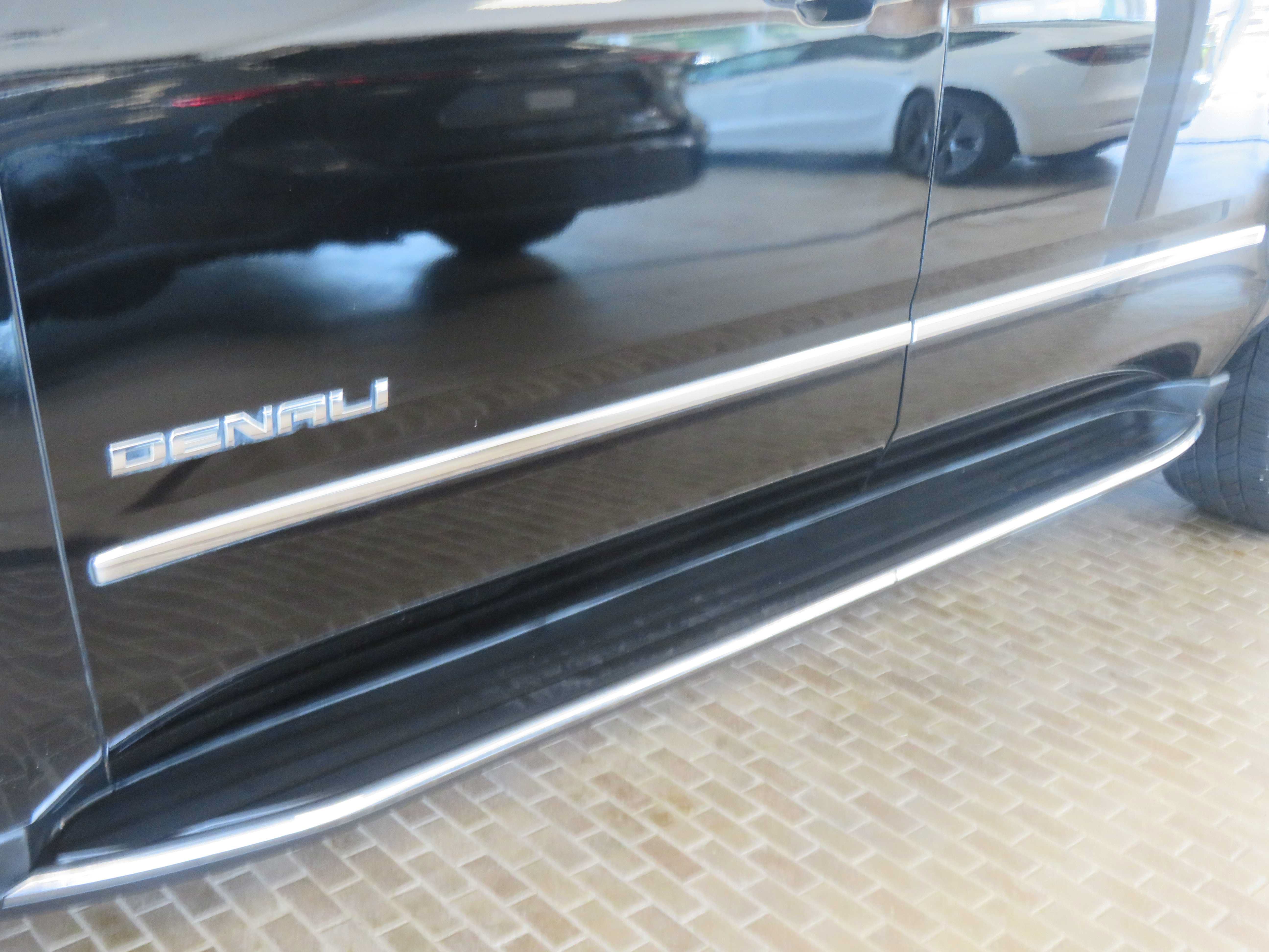 Used 2019 GMC Yukon XL Denali AWD/4WD image 84