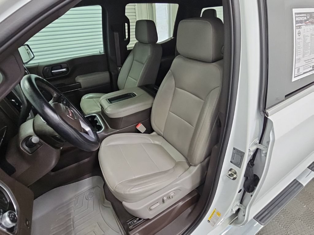 Used 2019 GMC Sierra 1500 SLT w/ SLT Premium Package AWD/4WD image 32