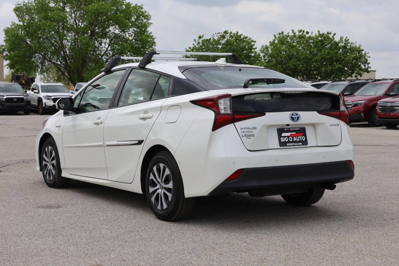 Used 2019 Toyota Prius LE AWD/4WD image 11