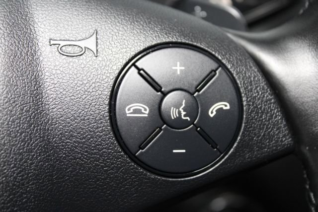 Used 2010 Mercedes-Benz ML 350 BlueTEC 4MATIC image 20