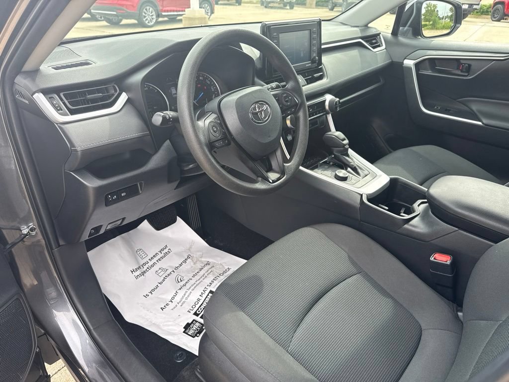 Certified 2022 Toyota RAV4 LE AWD/4WD image 8