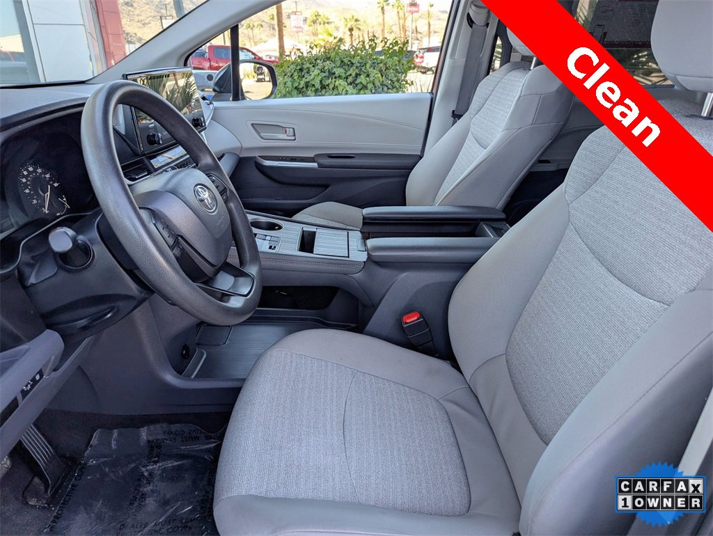 Used 2023 Toyota Sienna LE image 13