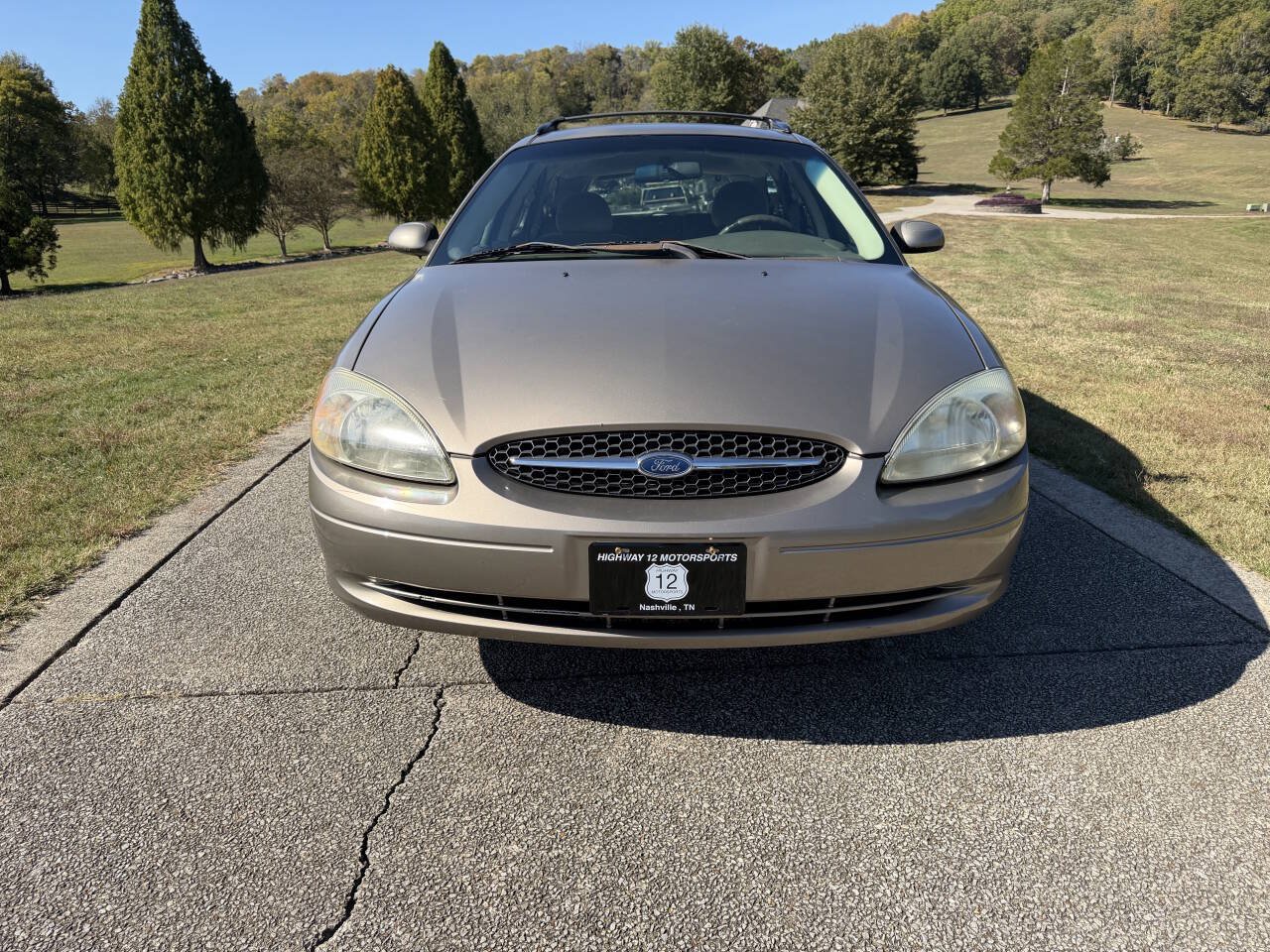 Used 2002 Ford Taurus SE FWD image 9