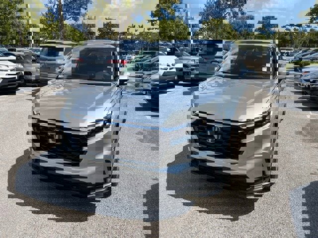 Used 2025 Honda CR-V EX-L image 2