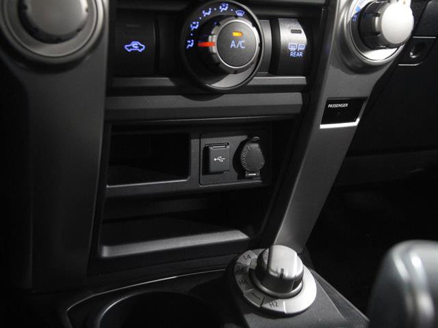 Used 2020 Toyota 4Runner SR5 Premium image 14