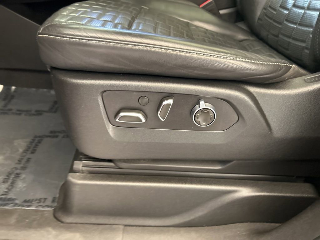 Used 2021 Cadillac Escalade Sport Platinum RWD image 54