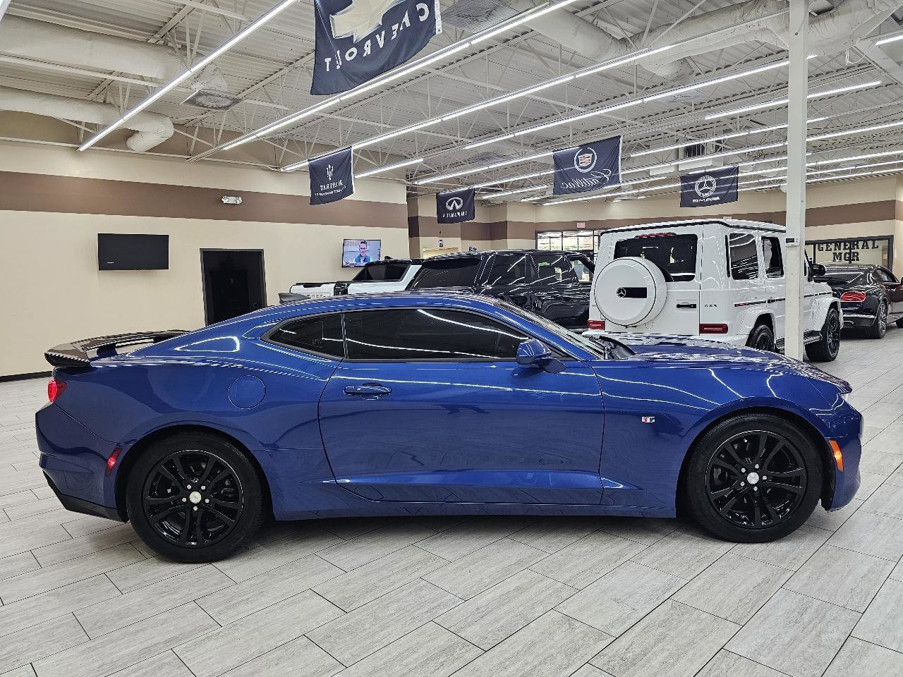 Used 2019 Chevrolet Camaro LS RWD image 5