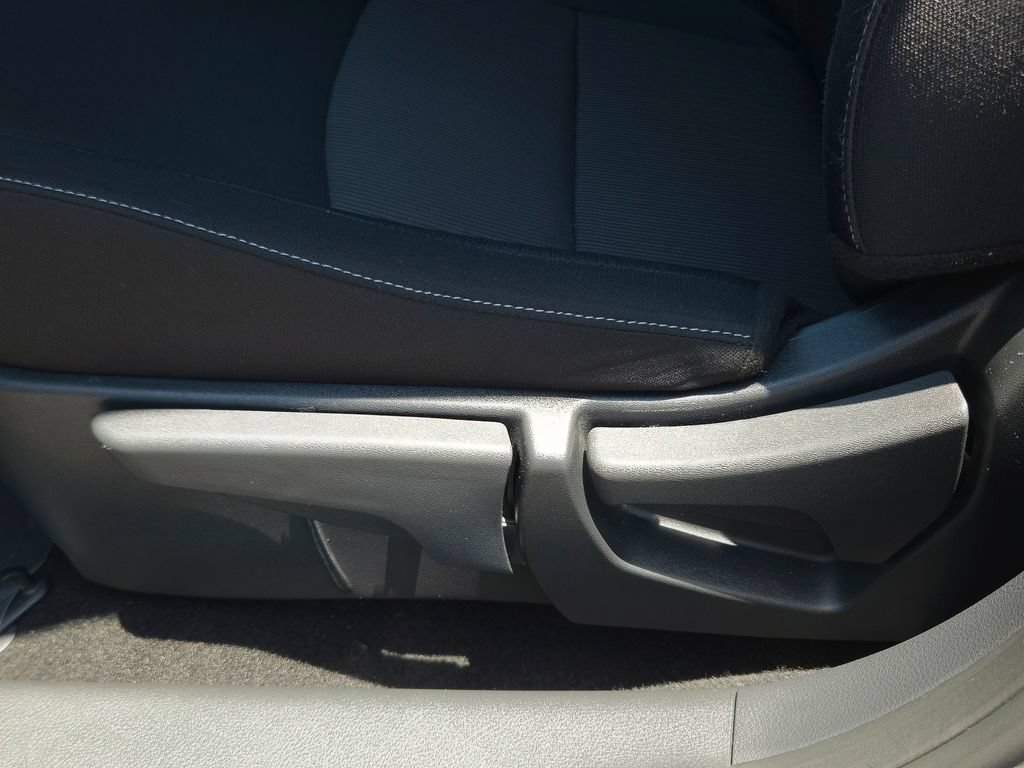 Used 2025 Nissan Sentra SV FWD image 17