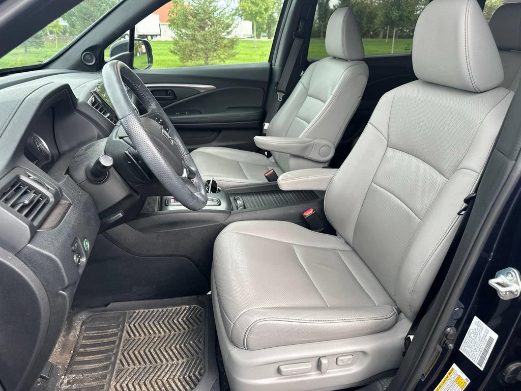 Used 2023 Honda Passport EX-L image 15