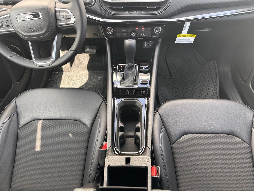 New 2026 Jeep Compass Latitude AWD/4WD image 33