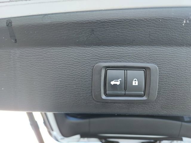 Used 2024 Mitsubishi Outlander SE Black Edition image 24