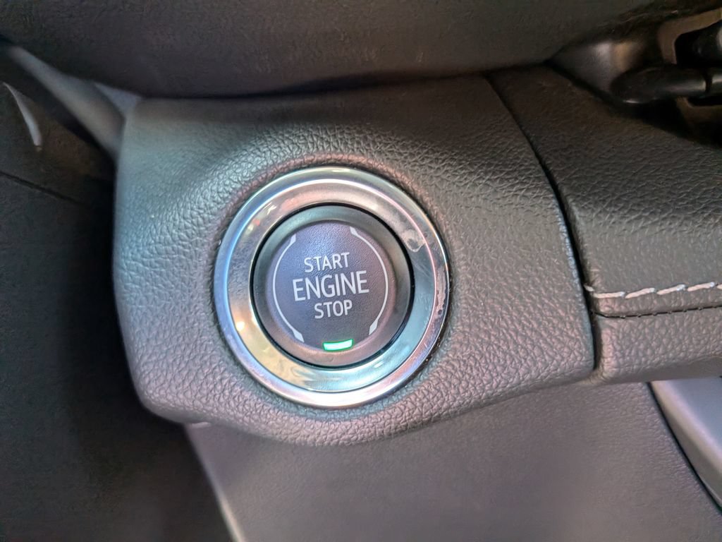 Used 2022 Buick Envision Preferred FWD image 18